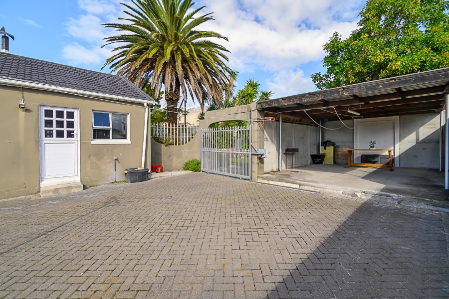 3 Bedroom Property for Sale in Steenberg Western Cape